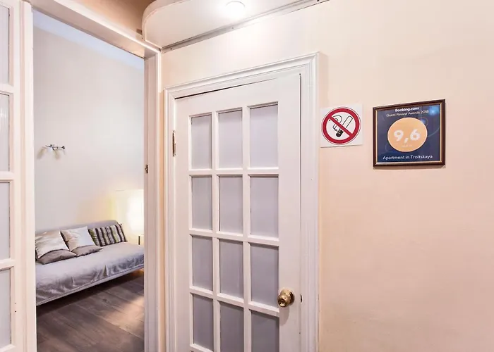 Opposite Shevchenko Park Apartment Odesa