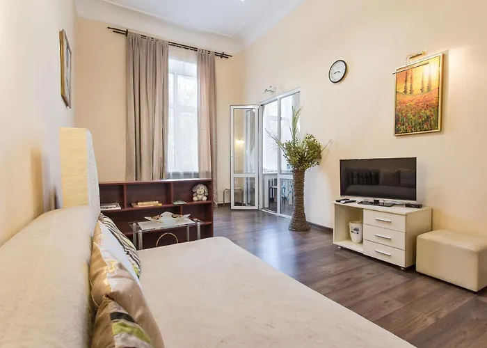 Opposite Shevchenko Park Appartement Odessa